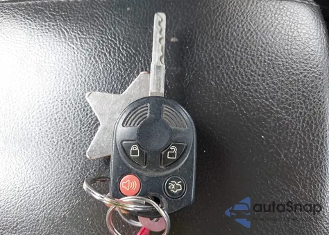 2016 Ford Focus Se z USA, uszkodzony, nr VIN 1FADP3FE3GL258061